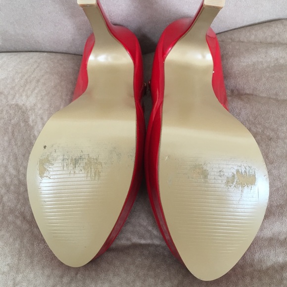 Type Z Red Platform Heels 7 1/2 - Picture 4 of 8